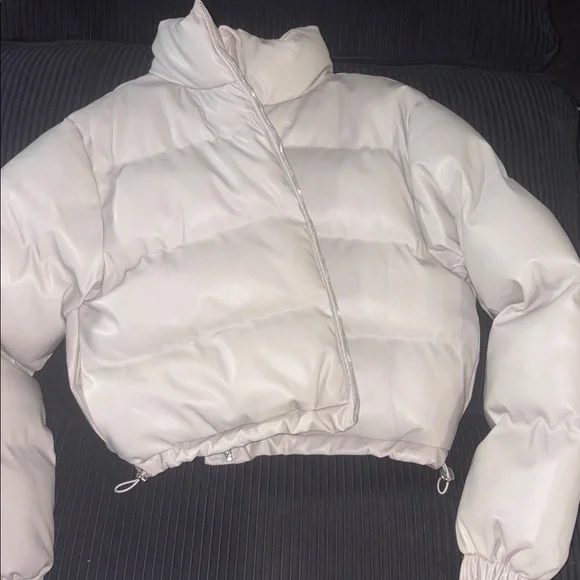 Puffer Jacket - Picture 3 of 4